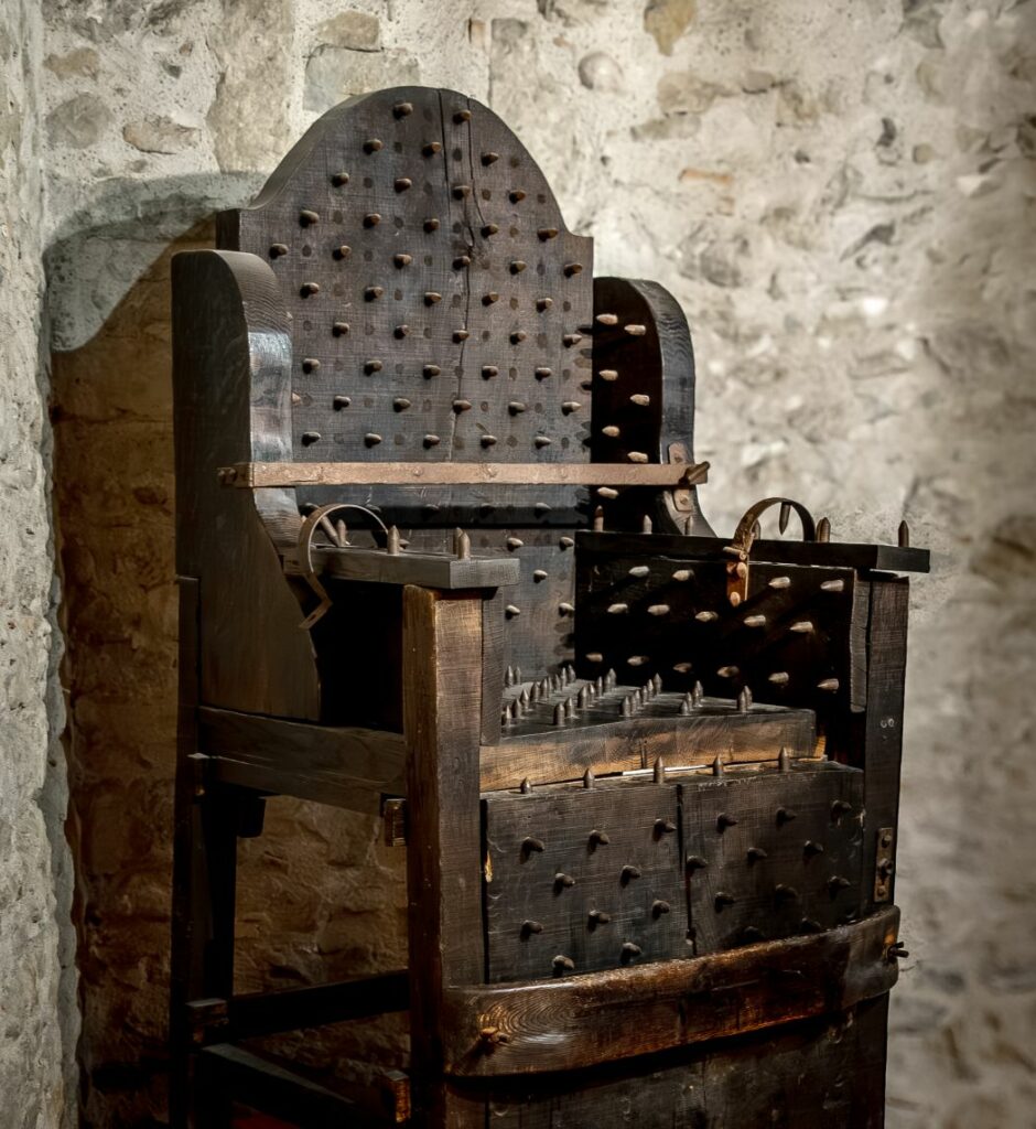 diapo-visite Musee Inquisition_3@2x